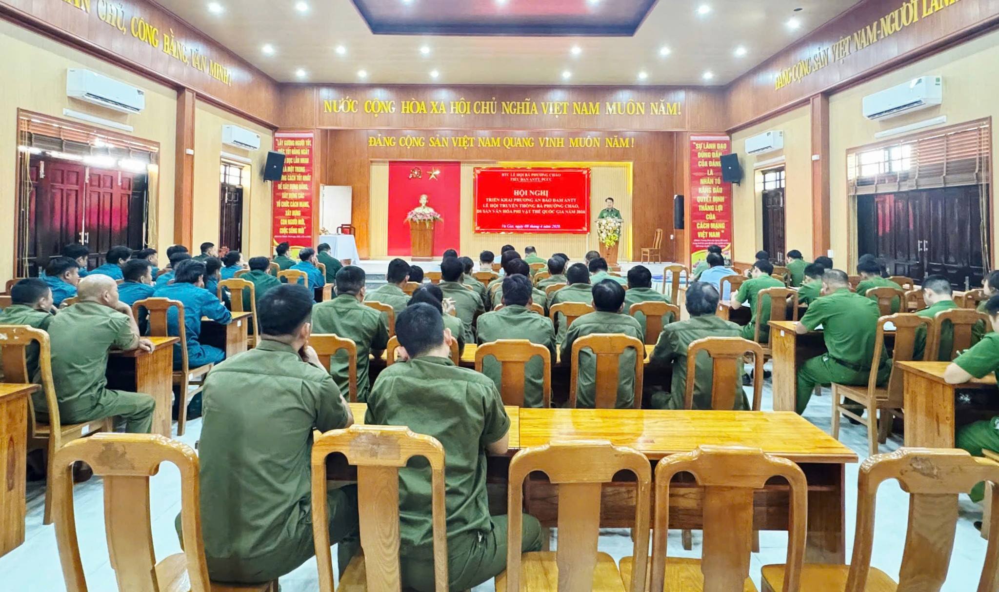 anh tin bai